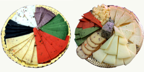 Dos bandejas de quesos variados de Charcutería Tradicional
